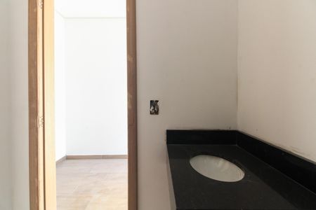Casa à venda com 150m², 2 quartos e 3 vagasBanheiro Suíte 2