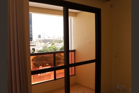 Apartamento para alugar com 81m², 2 quartos e 1 vagaSala