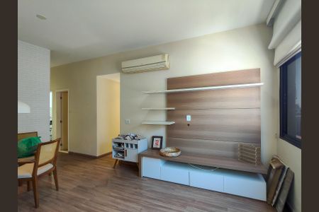 Sala de apartamento à venda com 2 quartos, 68m² em Tijuca, Rio de Janeiro