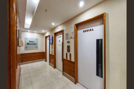 Apartamento à venda com 68m², 2 quartos e 1 vagaFachada e portaria