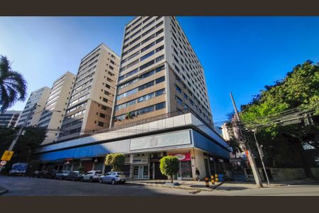 Apartamento à venda com 68m², 2 quartos e 1 vagaFachada e portaria