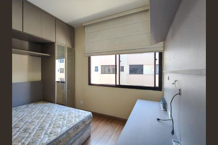 Apartamento à venda com 68m², 2 quartos e 1 vagaQuarto 2