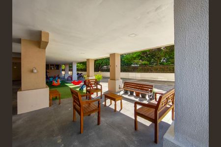 Apartamento à venda com 68m², 2 quartos e 1 vagaÁrea comum - Playground