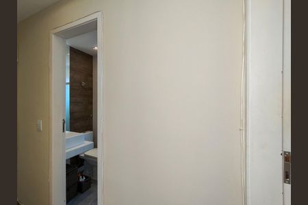 Apartamento à venda com 68m², 2 quartos e 1 vagaCorredor
