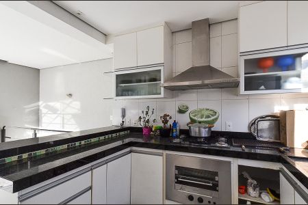 Apartamento à venda com 186m², 4 quartos e 2 vagas Apartamento à venda com 186m², 4 quartos e 2 vagasCozinha 3° Pavimento