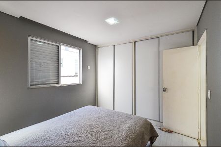 Apartamento à venda com 186m², 4 quartos e 2 vagas Apartamento à venda com 186m², 4 quartos e 2 vagasSuíte Master 2° Pavimento