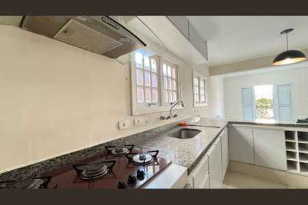 Casa à venda com 249m², 3 quartos e 3 vagas