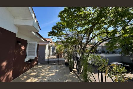 Casa à venda com 249m², 3 quartos e 3 vagas