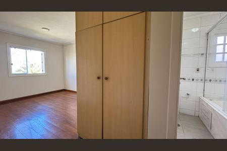 Casa à venda com 249m², 3 quartos e 3 vagas