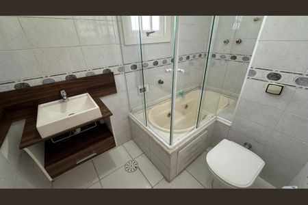 Casa à venda com 249m², 3 quartos e 3 vagas