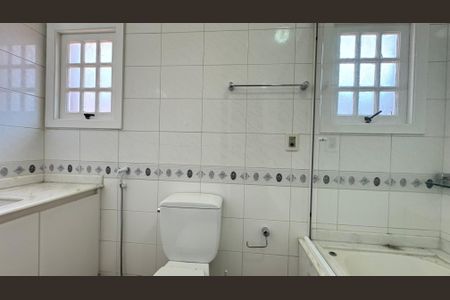 Casa à venda com 249m², 3 quartos e 3 vagas