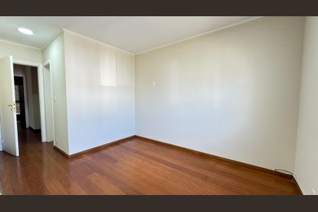 Casa à venda com 249m², 3 quartos e 3 vagas