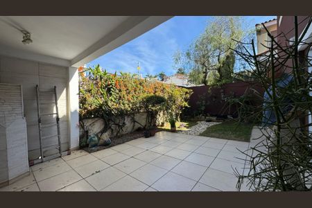 Casa à venda com 249m², 3 quartos e 3 vagas