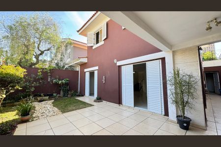 Casa à venda com 249m², 3 quartos e 3 vagas