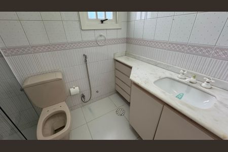 Casa à venda com 249m², 3 quartos e 3 vagas