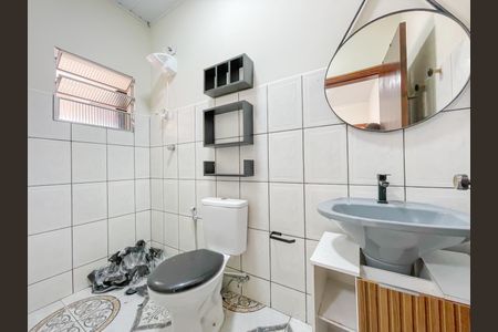 Casa para alugar com 30m², 1 quarto e sem vaga Casa para alugar com 30m², 1 quarto e sem vagaBanheiro