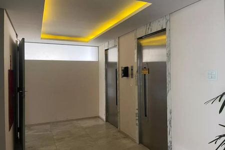 Apartamento à venda com 105m², 2 quartos e sem vagaÁrea comum