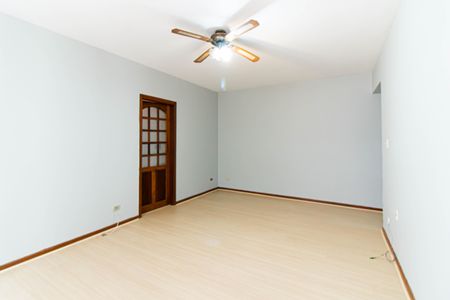 Apartamento à venda com 105m², 2 quartos e sem vagaSala