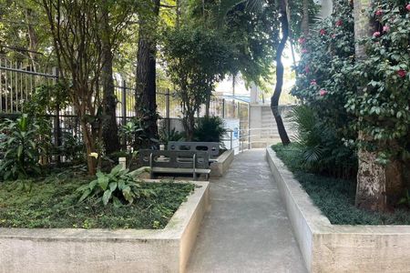 Apartamento à venda com 105m², 2 quartos e sem vagaÁrea comum