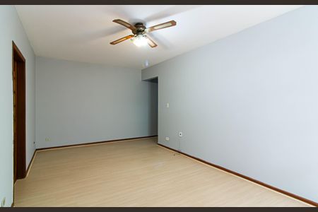 Apartamento à venda com 105m², 2 quartos e sem vagaSala