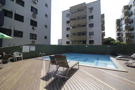 Apartamento à venda com 66m², 2 quartos e 1 vagaÁrea comum - Piscina