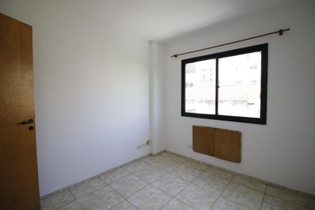Quarto 1 de apartamento para alugar com 2 quartos, 66m² em Pechincha, Rio de Janeiro