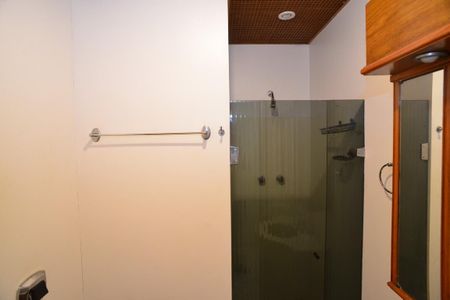 Apartamento à venda com 156m², 3 quartos e 2 vagas Apartamento à venda com 156m², 3 quartos e 2 vagasBanheiro Social