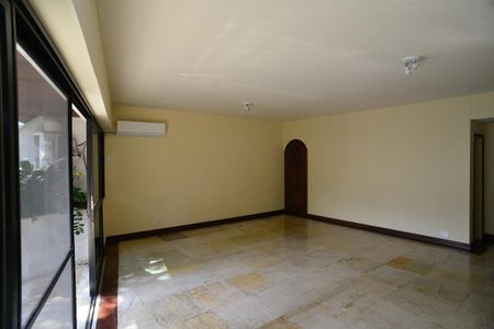 Apartamento à venda com 156m², 3 quartos e 2 vagas Apartamento à venda com 156m², 3 quartos e 2 vagasSala