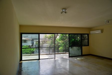 Apartamento à venda com 156m², 3 quartos e 2 vagas Apartamento à venda com 156m², 3 quartos e 2 vagasSala