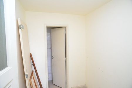 Apartamento à venda com 156m², 3 quartos e 2 vagas Apartamento à venda com 156m², 3 quartos e 2 vagasQuarto de Serviço