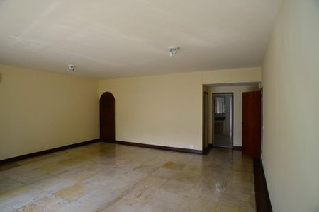 Apartamento à venda com 156m², 3 quartos e 2 vagas Apartamento à venda com 156m², 3 quartos e 2 vagasSala