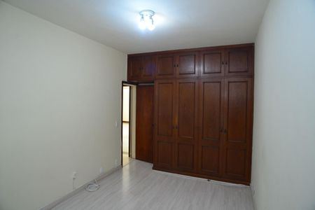 Apartamento à venda com 156m², 3 quartos e 2 vagas Apartamento à venda com 156m², 3 quartos e 2 vagasSuíte