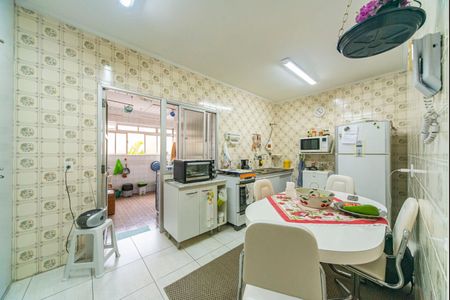 Apartamento à venda com 89m², 2 quartos e 1 vaga Apartamento à venda com 89m², 2 quartos e 1 vagaCozinha