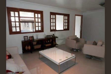 Casa à venda com 3 quartos, 179m² em Jardim Umuarama, São Paulo