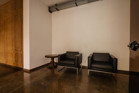 Apartamento para alugar com 220m², 3 quartos e 2 vagas Apartamento para alugar com 220m², 3 quartos e 2 vagasHall de Entrada