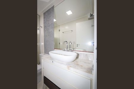 Apartamento para alugar com 220m², 3 quartos e 2 vagas Apartamento para alugar com 220m², 3 quartos e 2 vagasBanheiro da Suite