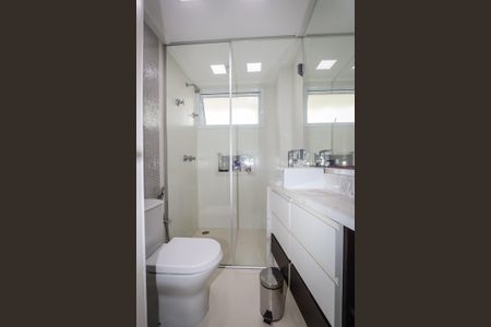 Apartamento para alugar com 220m², 3 quartos e 2 vagas Apartamento para alugar com 220m², 3 quartos e 2 vagasBanheiro 2