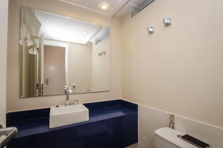 Apartamento para alugar com 220m², 3 quartos e 2 vagas Apartamento para alugar com 220m², 3 quartos e 2 vagasLavabo