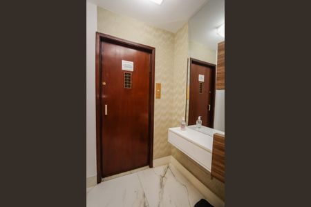 Apartamento para alugar com 220m², 3 quartos e 2 vagas Apartamento para alugar com 220m², 3 quartos e 2 vagasHall Social