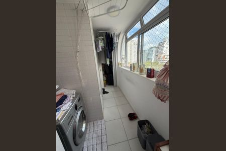 Apartamento à venda com 98m², 3 quartos e 1 vagaÁrea de Serviço