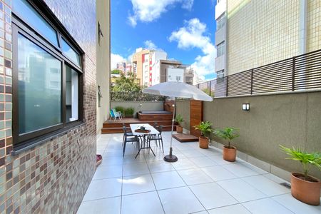 Apartamento à venda com 298m², 4 quartos e 4 vagasÁrea Privativa