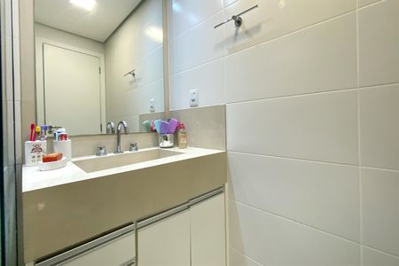 Apartamento à venda com 298m², 4 quartos e 4 vagasBanheiro da Suíte 2
