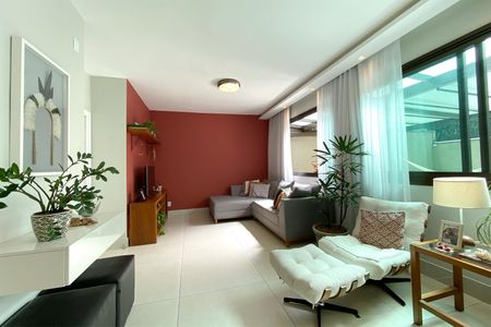 Apartamento à venda com 298m², 4 quartos e 4 vagasSala