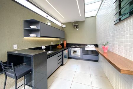 Apartamento à venda com 298m², 4 quartos e 4 vagasEspaço Gourmet