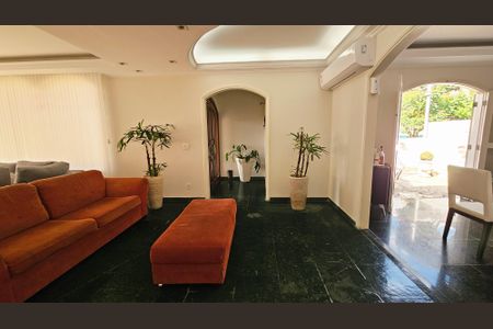 Casa à venda com 4 quartos, 376m² em Parque do Colégio, Jundiaí