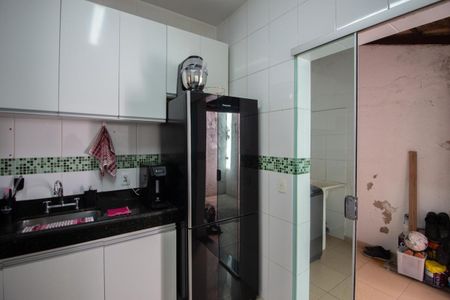 Casa à venda com 180m², 3 quartos e 2 vagas Casa à venda com 180m², 3 quartos e 2 vagasCozinha