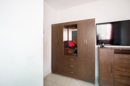 Casa à venda com 180m², 3 quartos e 2 vagas Casa à venda com 180m², 3 quartos e 2 vagasQuarto 2