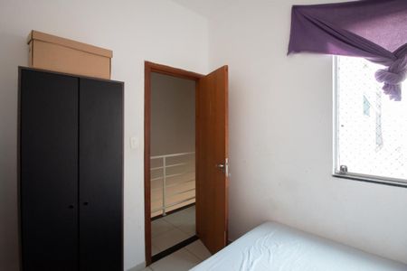 Casa à venda com 180m², 3 quartos e 2 vagas Casa à venda com 180m², 3 quartos e 2 vagasQuarto 1