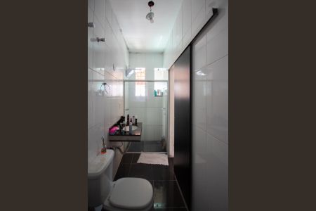 Casa à venda com 180m², 3 quartos e 2 vagas Casa à venda com 180m², 3 quartos e 2 vagasBanheiro da Suíte