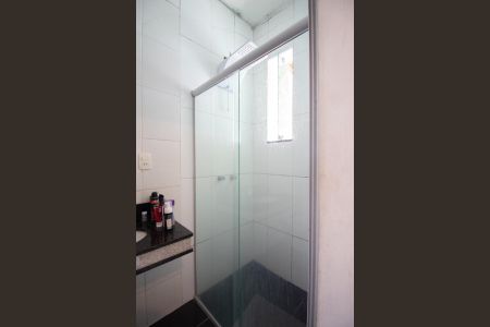 Casa à venda com 180m², 3 quartos e 2 vagas Casa à venda com 180m², 3 quartos e 2 vagasBanheiro da Suíte